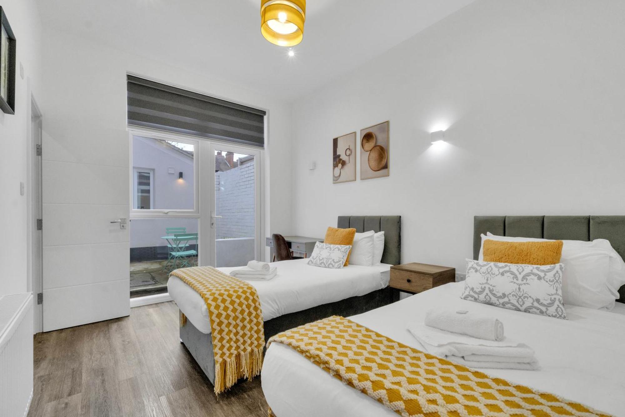 Homely North London Apartments Hendon The Hyde Esterno foto