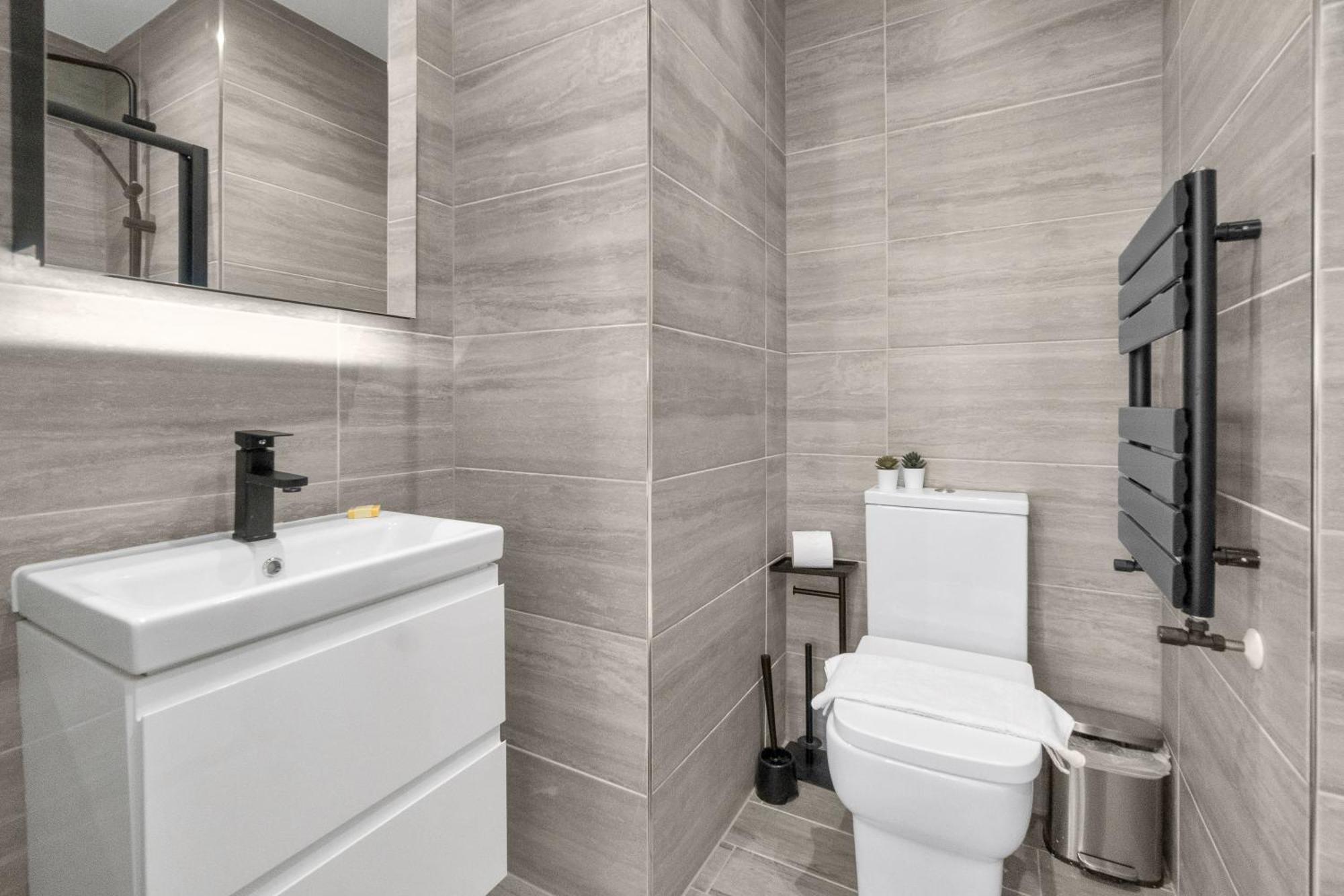 Homely North London Apartments Hendon The Hyde Esterno foto