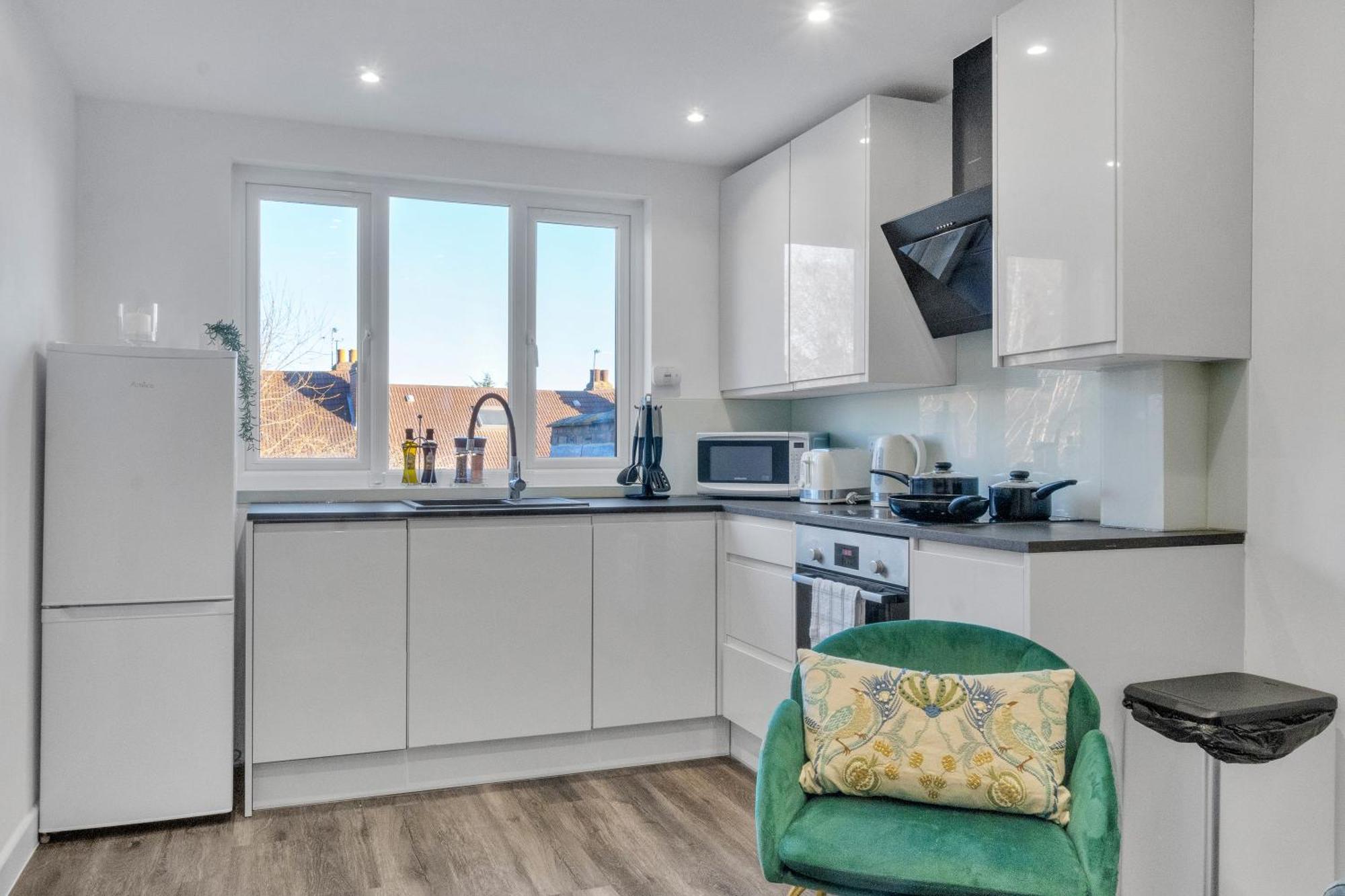 Homely North London Apartments Hendon The Hyde Esterno foto