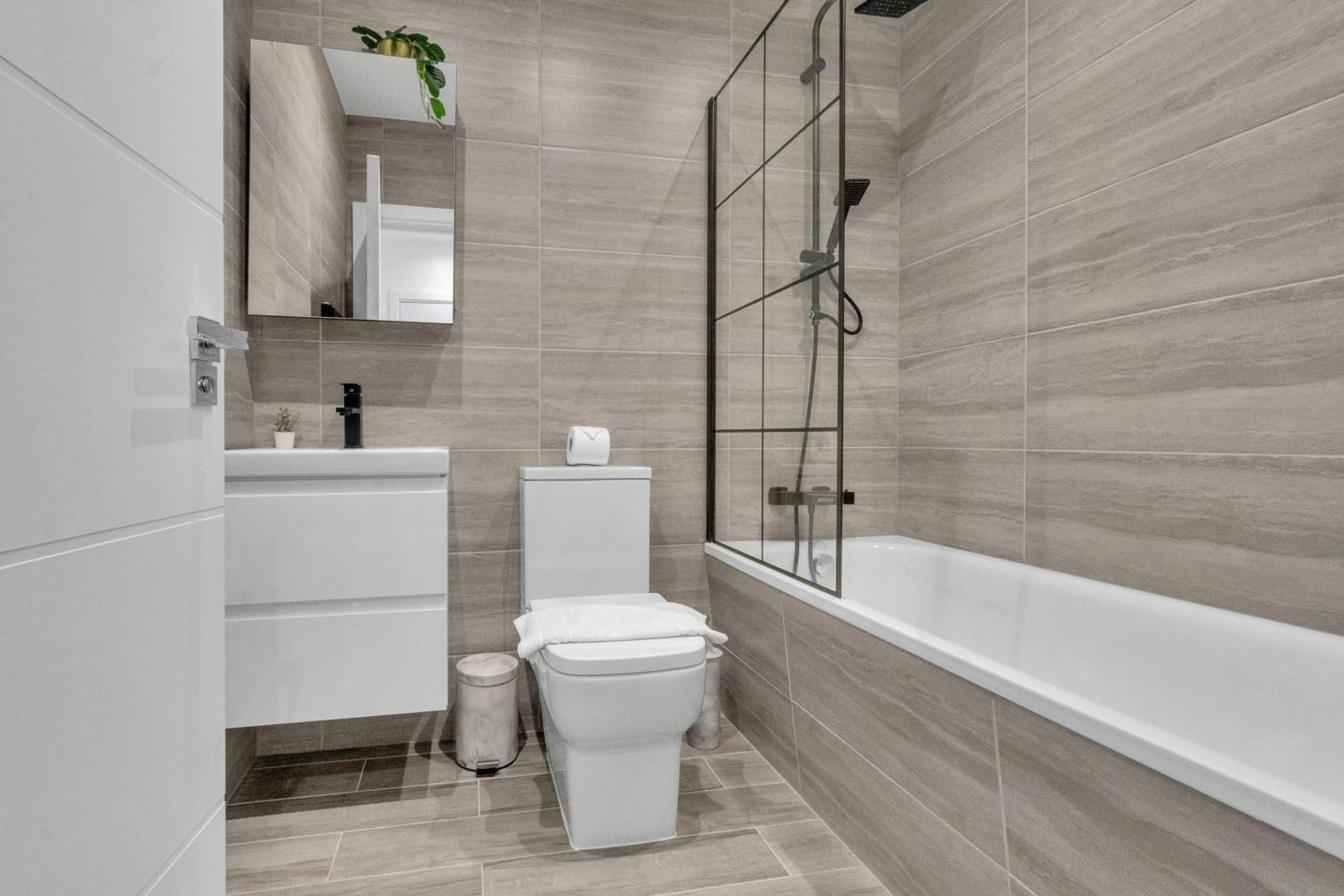 Homely North London Apartments Hendon The Hyde Esterno foto