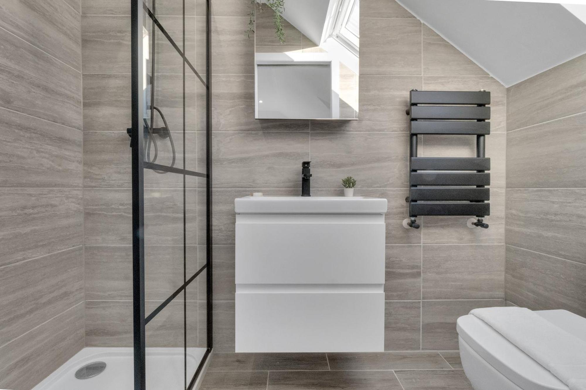 Homely North London Apartments Hendon The Hyde Esterno foto