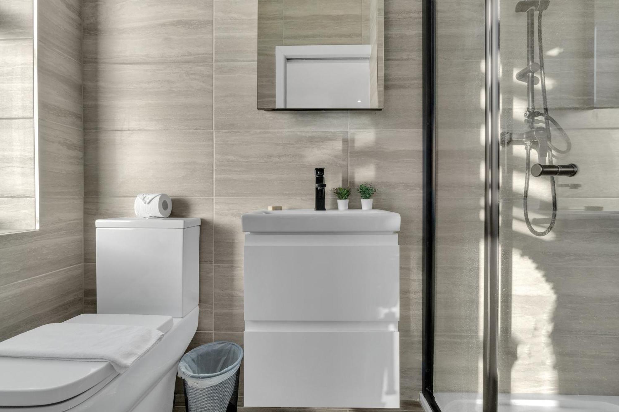 Homely North London Apartments Hendon The Hyde Esterno foto
