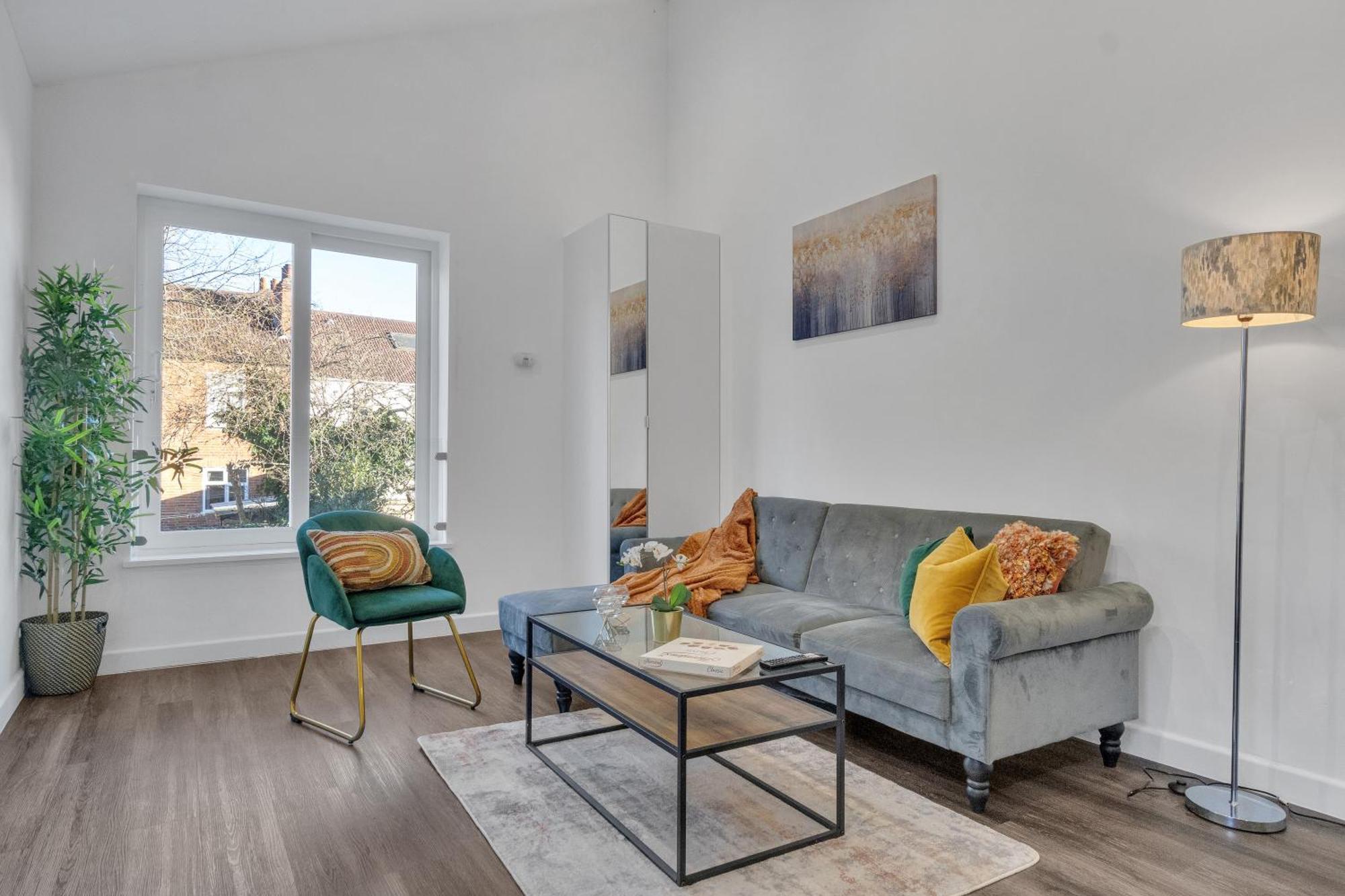 Homely North London Apartments Hendon The Hyde Esterno foto