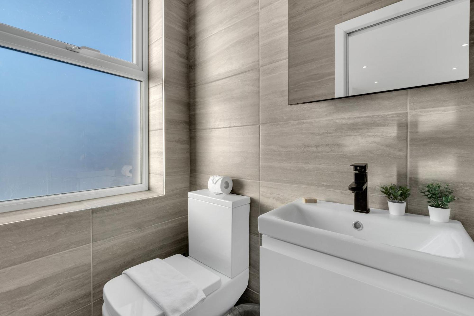 Homely North London Apartments Hendon The Hyde Esterno foto