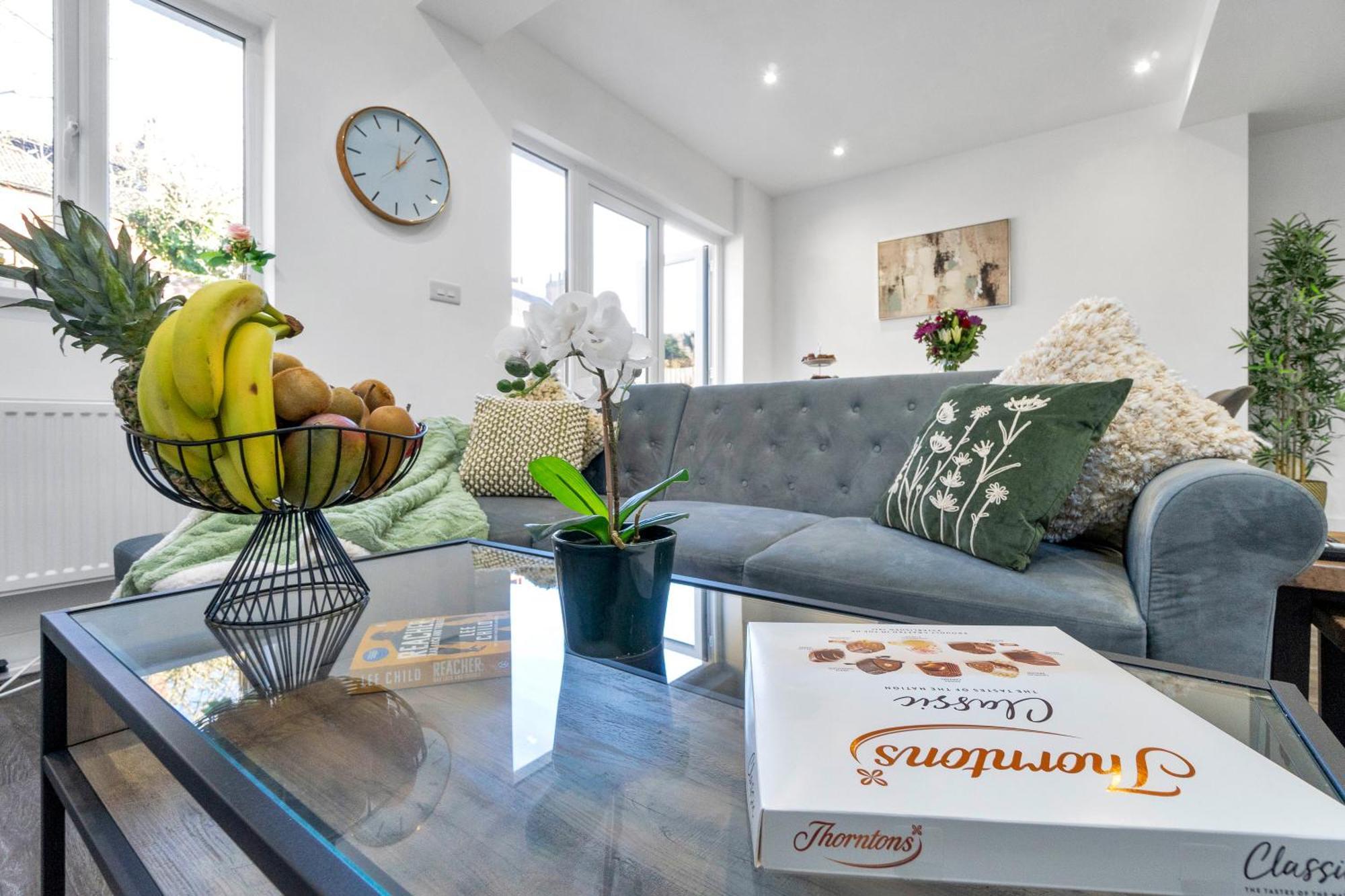 Homely North London Apartments Hendon The Hyde Esterno foto